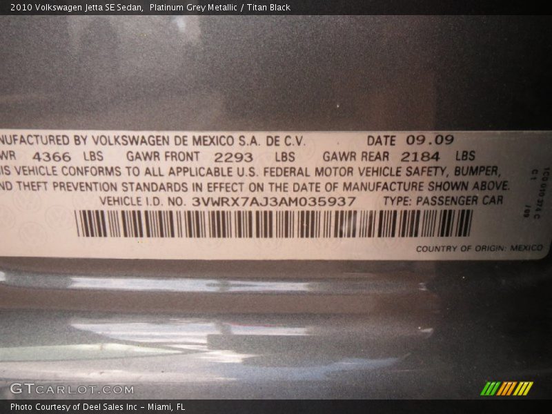 Platinum Grey Metallic / Titan Black 2010 Volkswagen Jetta SE Sedan