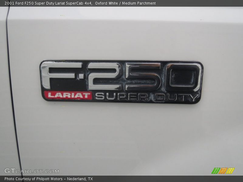 Oxford White / Medium Parchment 2001 Ford F250 Super Duty Lariat SuperCab 4x4