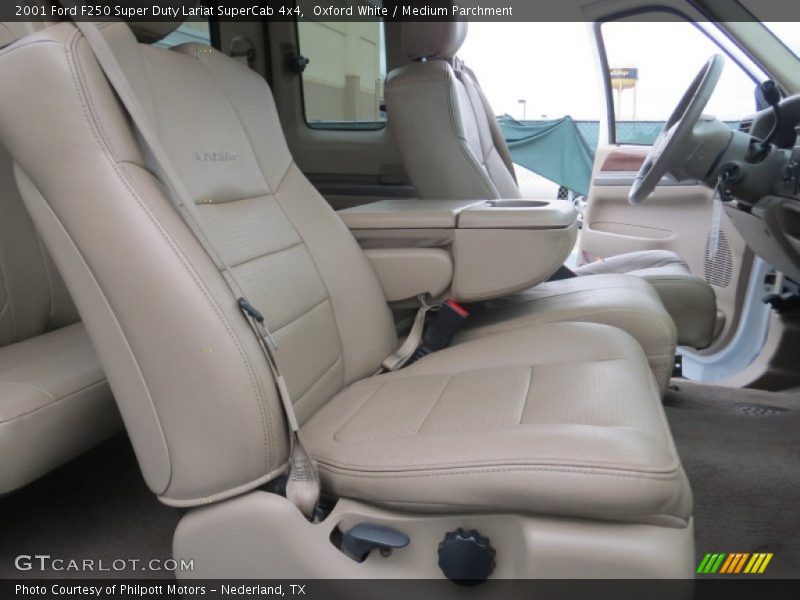 Oxford White / Medium Parchment 2001 Ford F250 Super Duty Lariat SuperCab 4x4