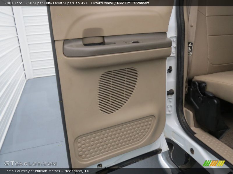Oxford White / Medium Parchment 2001 Ford F250 Super Duty Lariat SuperCab 4x4