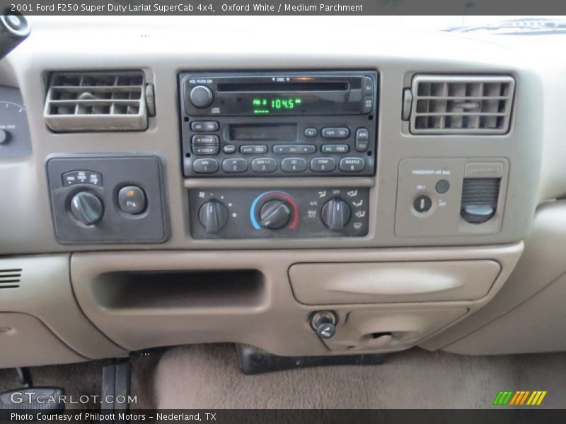 Oxford White / Medium Parchment 2001 Ford F250 Super Duty Lariat SuperCab 4x4