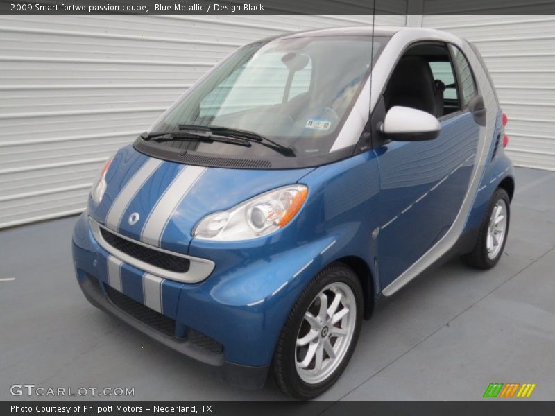 Front 3/4 View of 2009 fortwo passion coupe