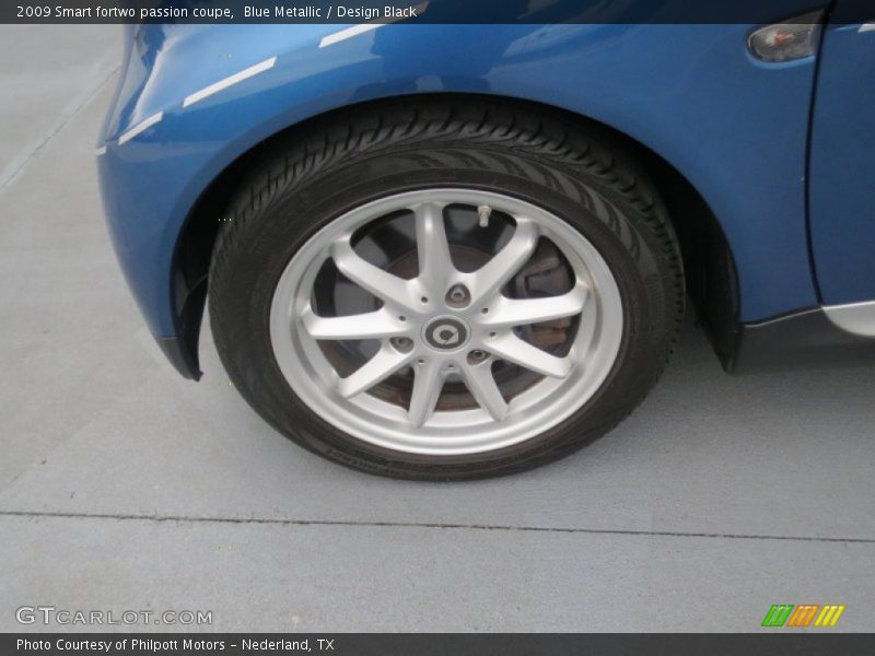 Blue Metallic / Design Black 2009 Smart fortwo passion coupe