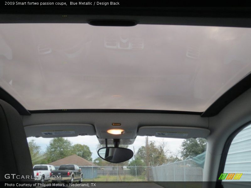 Sunroof of 2009 fortwo passion coupe