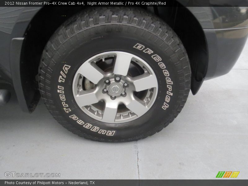 Night Armor Metallic / Pro 4X Graphite/Red 2012 Nissan Frontier Pro-4X Crew Cab 4x4