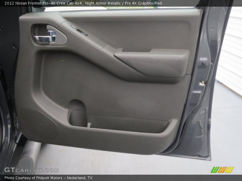 Night Armor Metallic / Pro 4X Graphite/Red 2012 Nissan Frontier Pro-4X Crew Cab 4x4