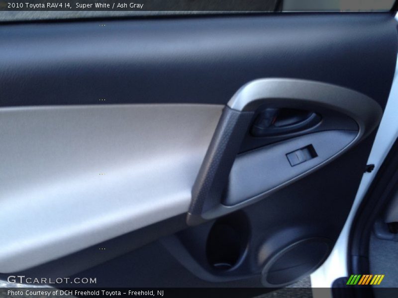 Super White / Ash Gray 2010 Toyota RAV4 I4