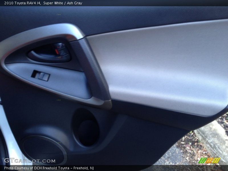 Super White / Ash Gray 2010 Toyota RAV4 I4