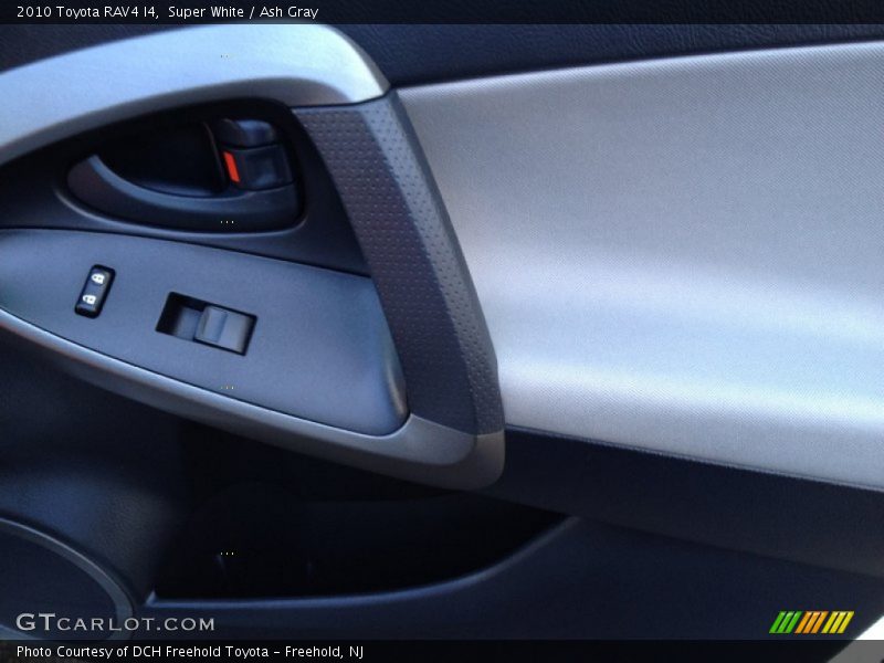Super White / Ash Gray 2010 Toyota RAV4 I4