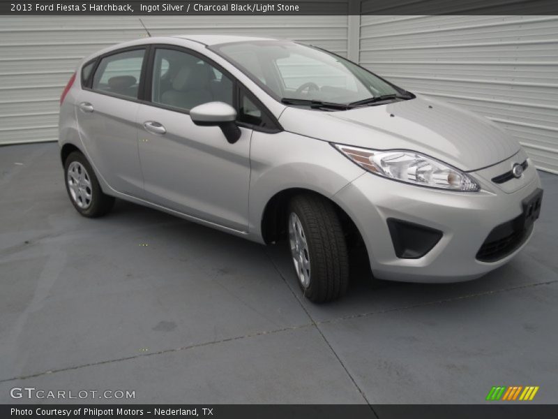 Ingot Silver / Charcoal Black/Light Stone 2013 Ford Fiesta S Hatchback