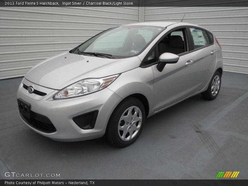 Front 3/4 View of 2013 Fiesta S Hatchback