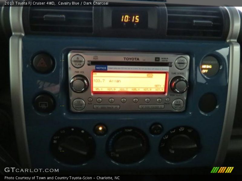 Audio System of 2013 FJ Cruiser 4WD