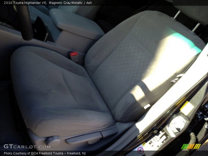 Magnetic Gray Metallic / Ash 2010 Toyota Highlander V6