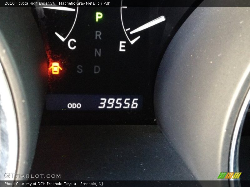 Magnetic Gray Metallic / Ash 2010 Toyota Highlander V6