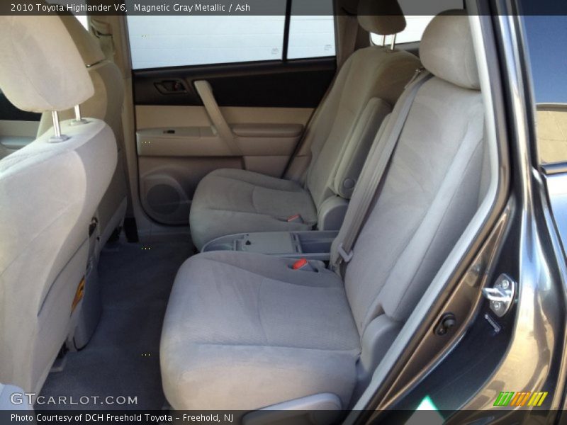 Magnetic Gray Metallic / Ash 2010 Toyota Highlander V6