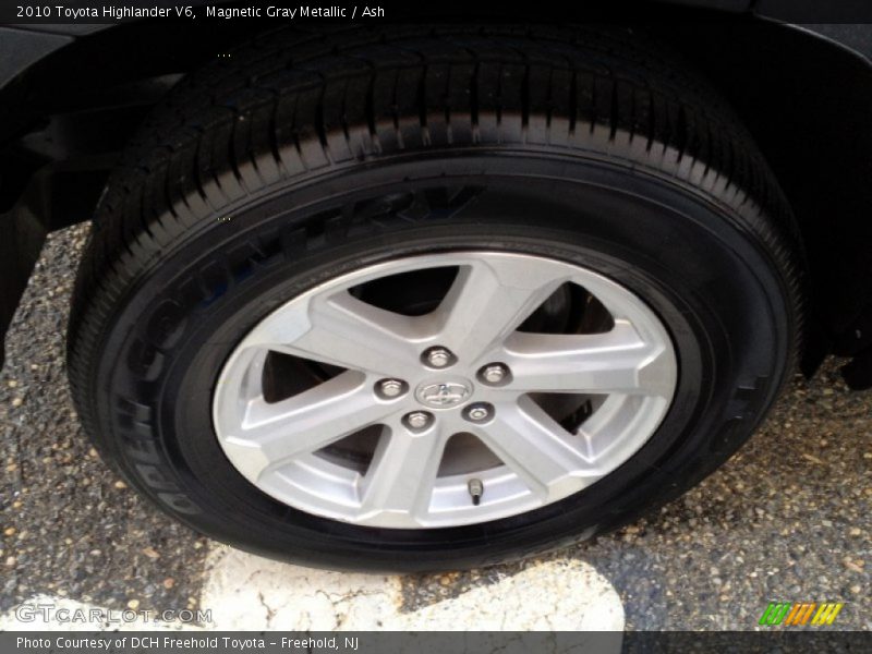 Magnetic Gray Metallic / Ash 2010 Toyota Highlander V6