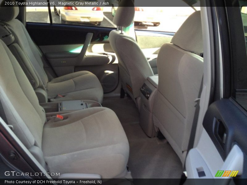 Magnetic Gray Metallic / Ash 2010 Toyota Highlander V6