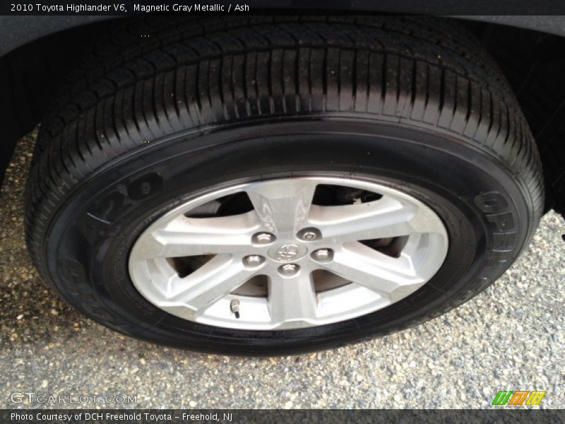 Magnetic Gray Metallic / Ash 2010 Toyota Highlander V6