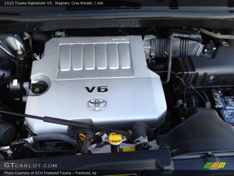 Magnetic Gray Metallic / Ash 2010 Toyota Highlander V6