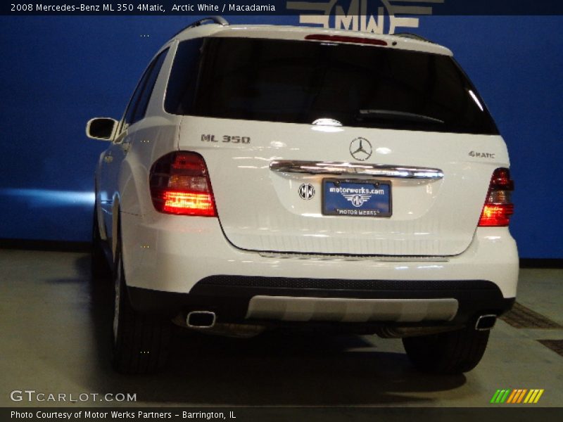 Arctic White / Macadamia 2008 Mercedes-Benz ML 350 4Matic