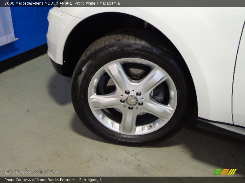 Arctic White / Macadamia 2008 Mercedes-Benz ML 350 4Matic