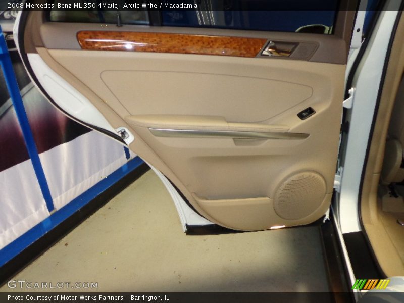 Arctic White / Macadamia 2008 Mercedes-Benz ML 350 4Matic