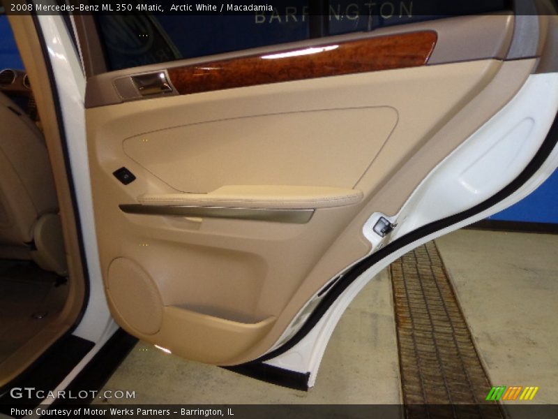 Arctic White / Macadamia 2008 Mercedes-Benz ML 350 4Matic