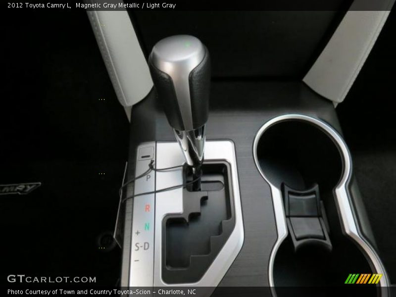 Magnetic Gray Metallic / Light Gray 2012 Toyota Camry L