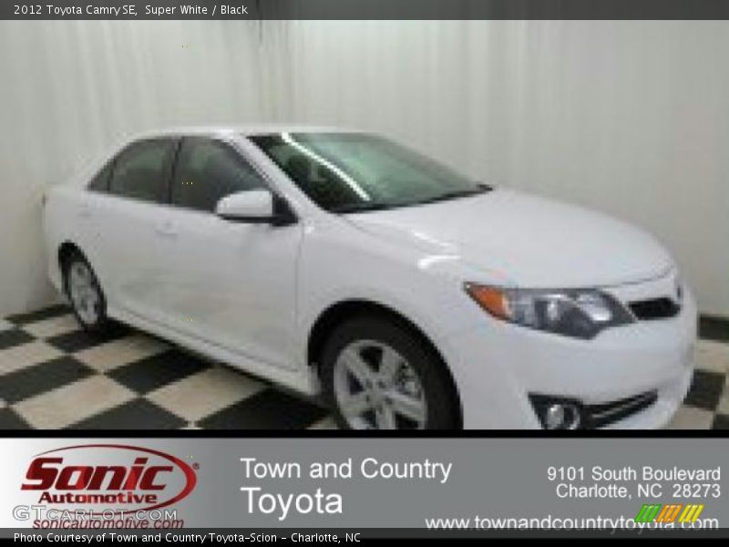 Super White / Black 2012 Toyota Camry SE