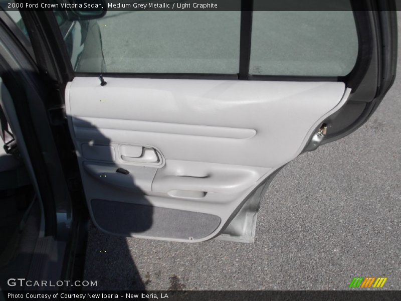 Medium Grey Metallic / Light Graphite 2000 Ford Crown Victoria Sedan