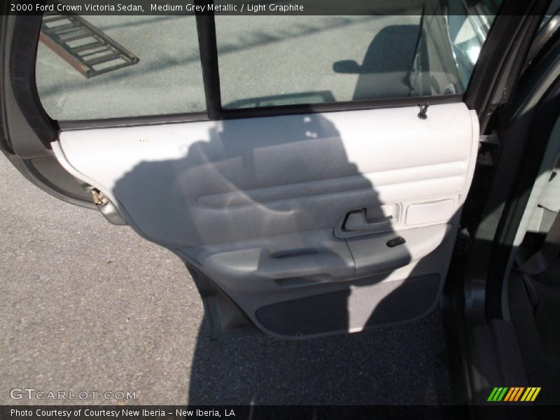 Medium Grey Metallic / Light Graphite 2000 Ford Crown Victoria Sedan