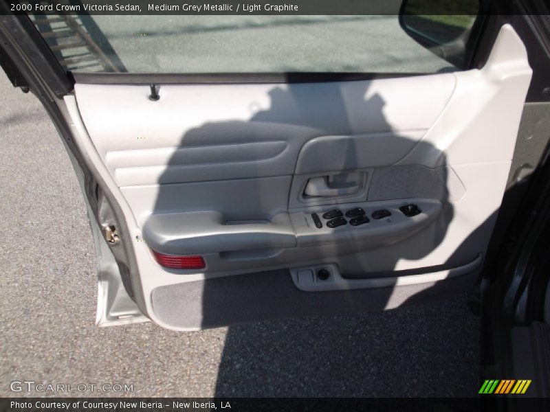 Medium Grey Metallic / Light Graphite 2000 Ford Crown Victoria Sedan