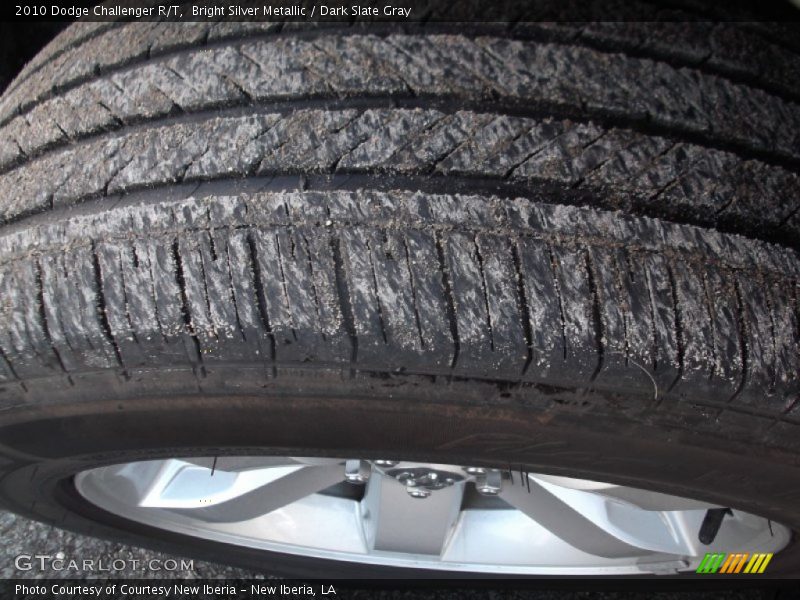 Bright Silver Metallic / Dark Slate Gray 2010 Dodge Challenger R/T