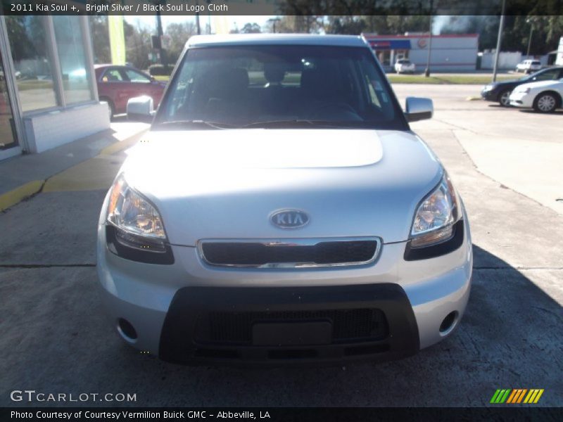 Bright Silver / Black Soul Logo Cloth 2011 Kia Soul +
