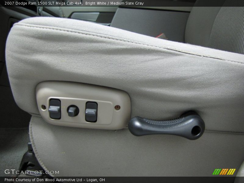 Bright White / Medium Slate Gray 2007 Dodge Ram 1500 SLT Mega Cab 4x4