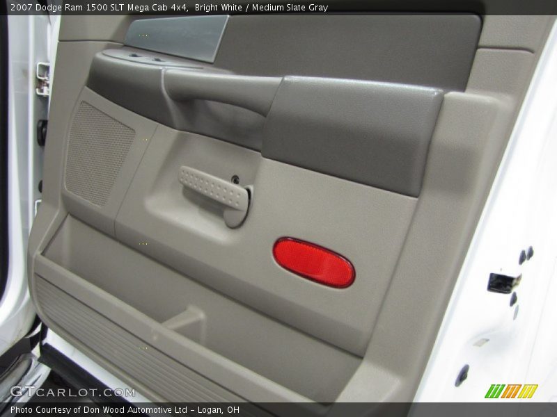 Bright White / Medium Slate Gray 2007 Dodge Ram 1500 SLT Mega Cab 4x4