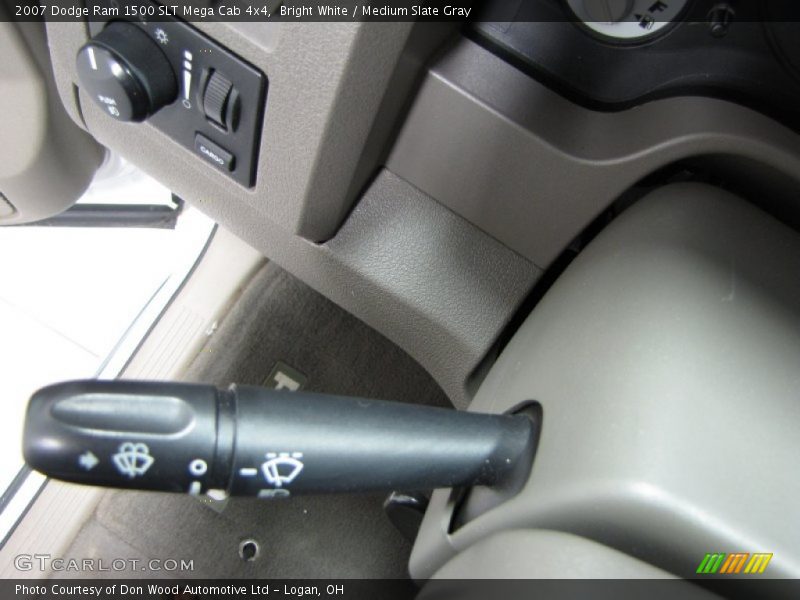 Bright White / Medium Slate Gray 2007 Dodge Ram 1500 SLT Mega Cab 4x4