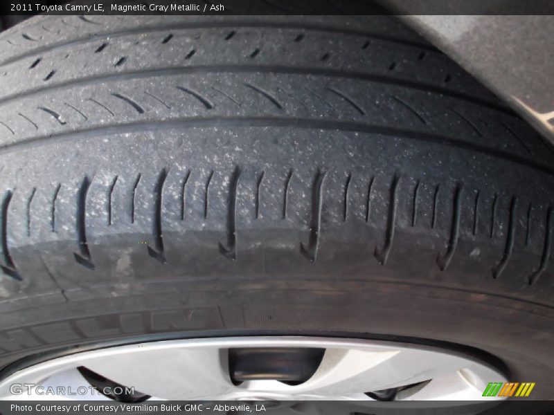 Magnetic Gray Metallic / Ash 2011 Toyota Camry LE