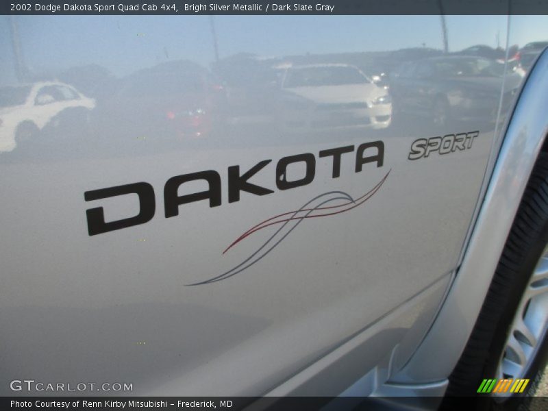 Bright Silver Metallic / Dark Slate Gray 2002 Dodge Dakota Sport Quad Cab 4x4