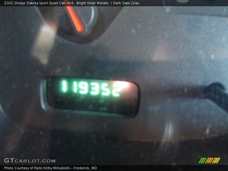 Bright Silver Metallic / Dark Slate Gray 2002 Dodge Dakota Sport Quad Cab 4x4