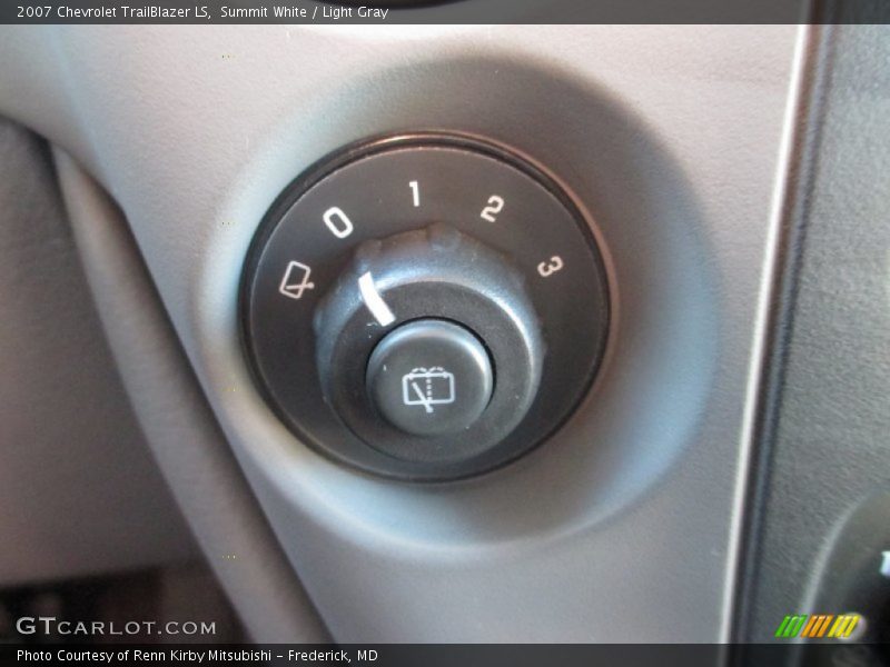 Summit White / Light Gray 2007 Chevrolet TrailBlazer LS