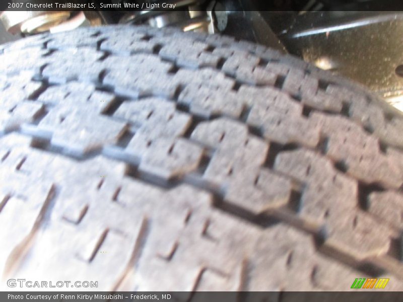 Summit White / Light Gray 2007 Chevrolet TrailBlazer LS