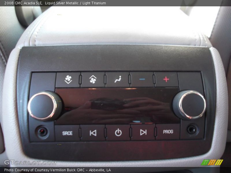 Liquid Silver Metallic / Light Titanium 2008 GMC Acadia SLE