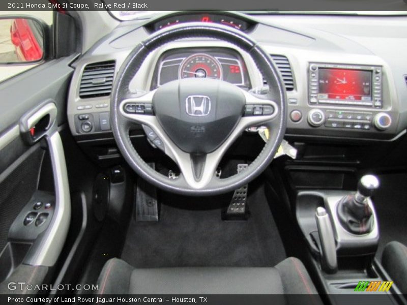 Dashboard of 2011 Civic Si Coupe