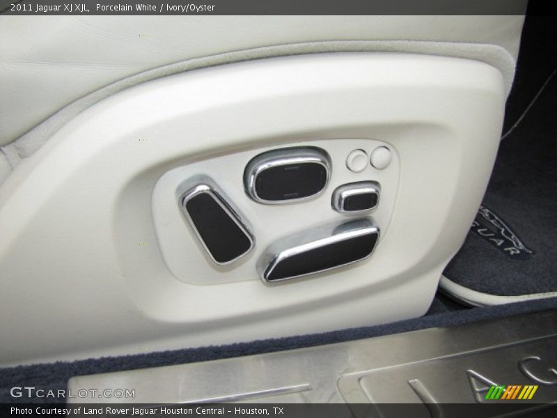 Controls of 2011 XJ XJL