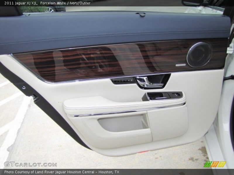 Door Panel of 2011 XJ XJL