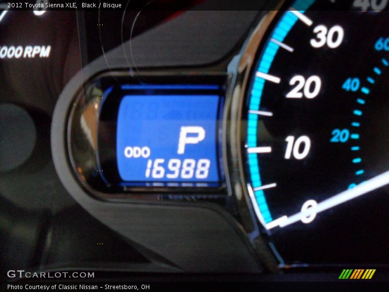 Black / Bisque 2012 Toyota Sienna XLE