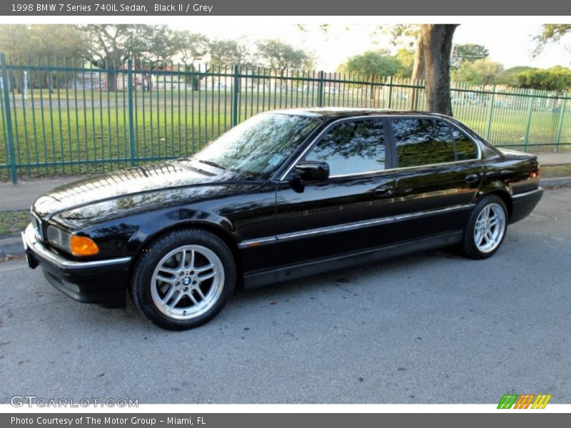 Black II / Grey 1998 BMW 7 Series 740iL Sedan