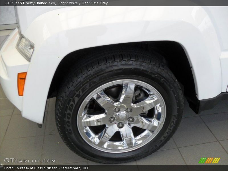 Bright White / Dark Slate Gray 2012 Jeep Liberty Limited 4x4