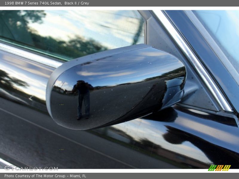 Black II / Grey 1998 BMW 7 Series 740iL Sedan